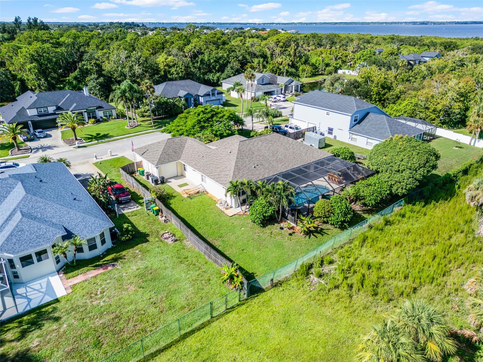 Image 72 of 98 For 390 Treasure Lagoon Lane