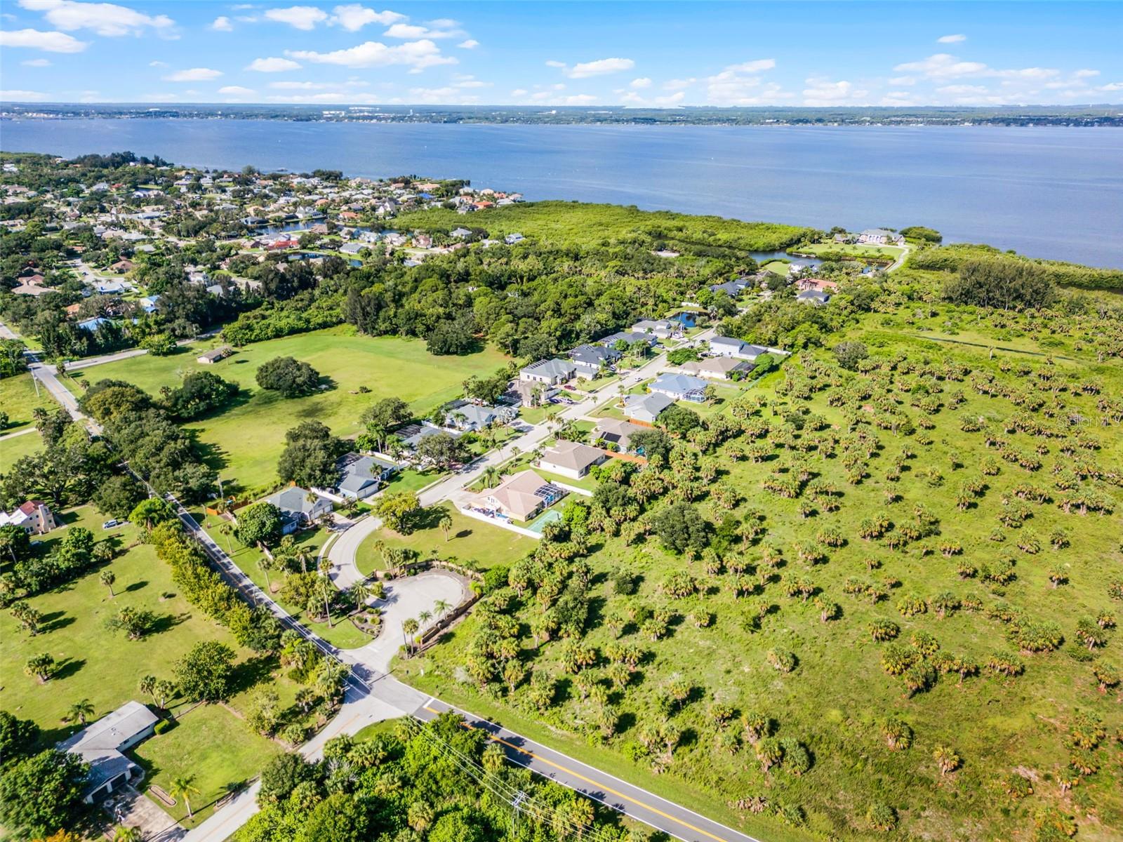 Image 86 of 98 For 390 Treasure Lagoon Lane