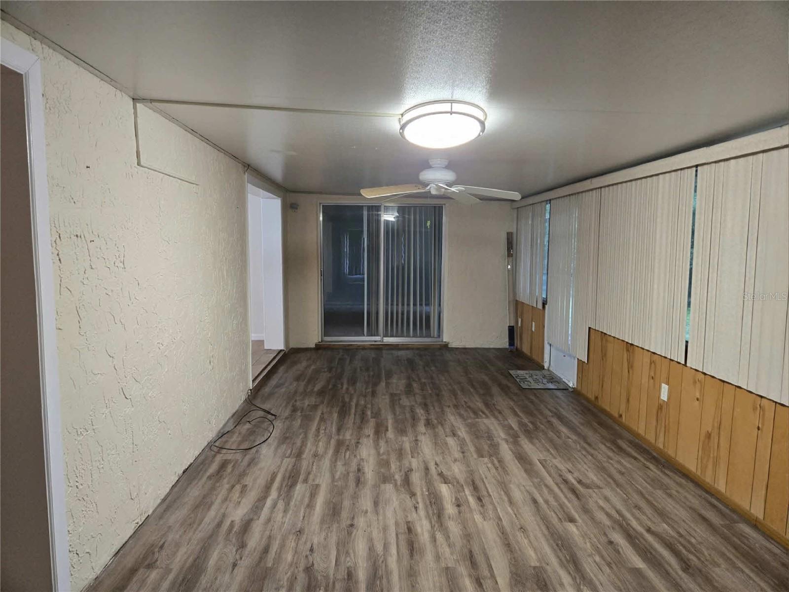 Image 6 of 11 For 10101 Allenby Court