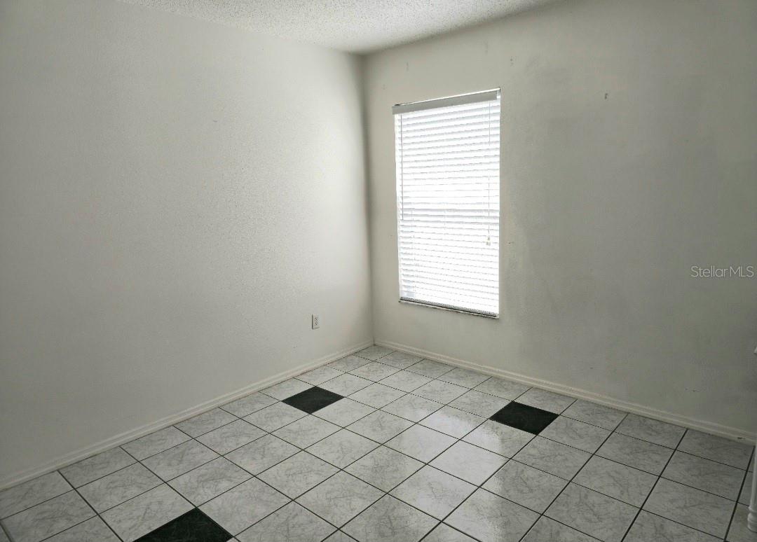 Image 10 of 14 For 4915 Monarch Lane