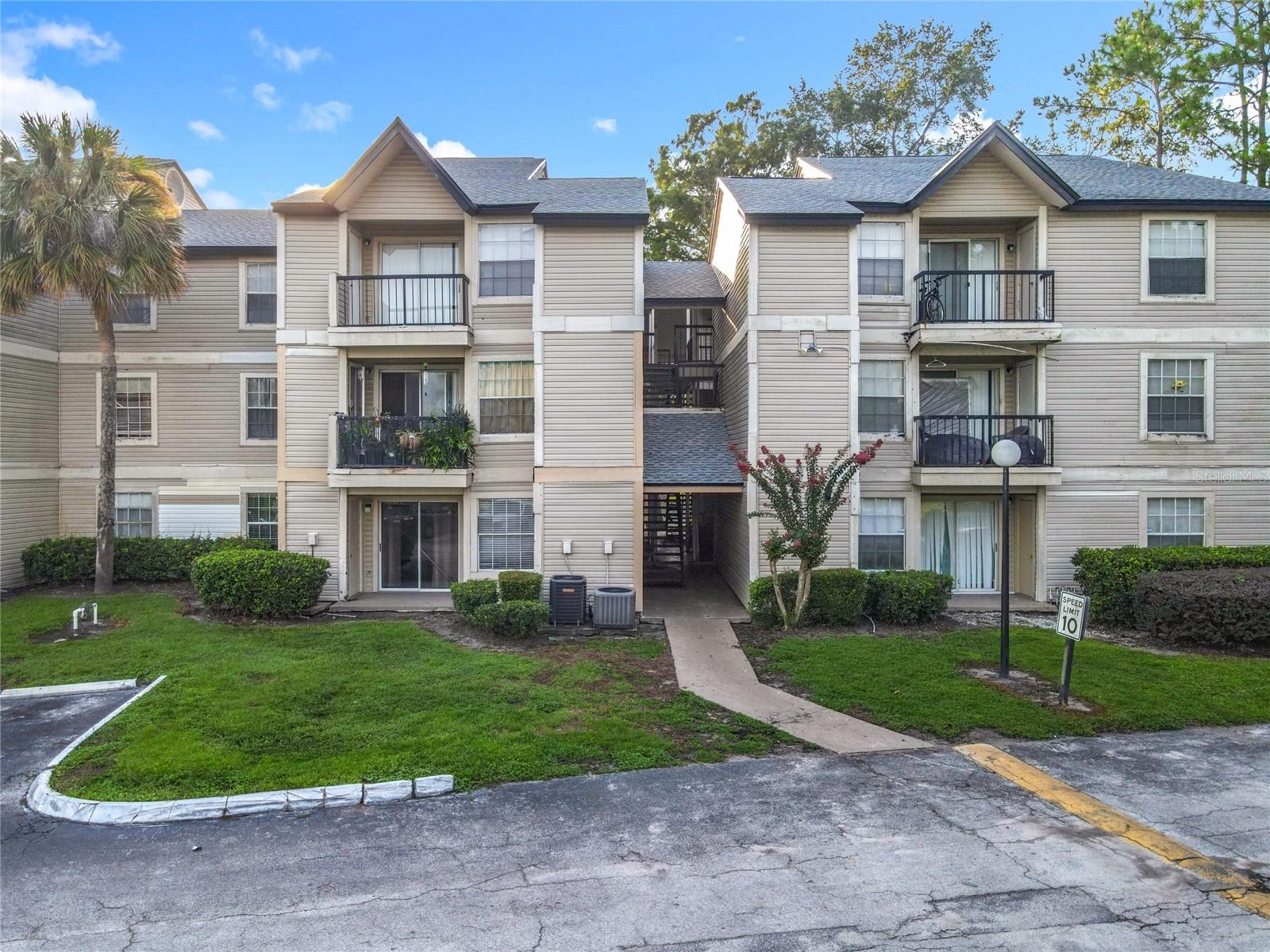 Details for 1932 Lake Atriums Cir  83, ORLANDO, FL 32839