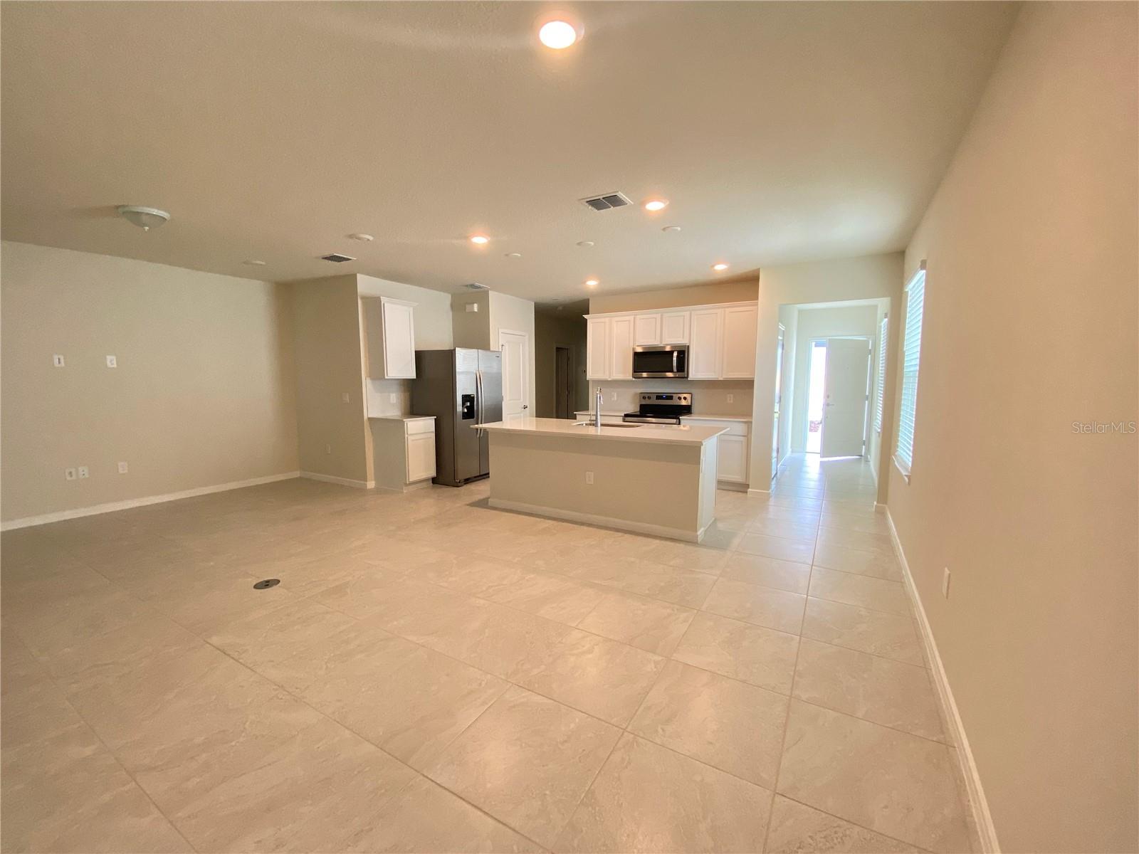 Image 5 of 41 For 2110 Charming Avenue