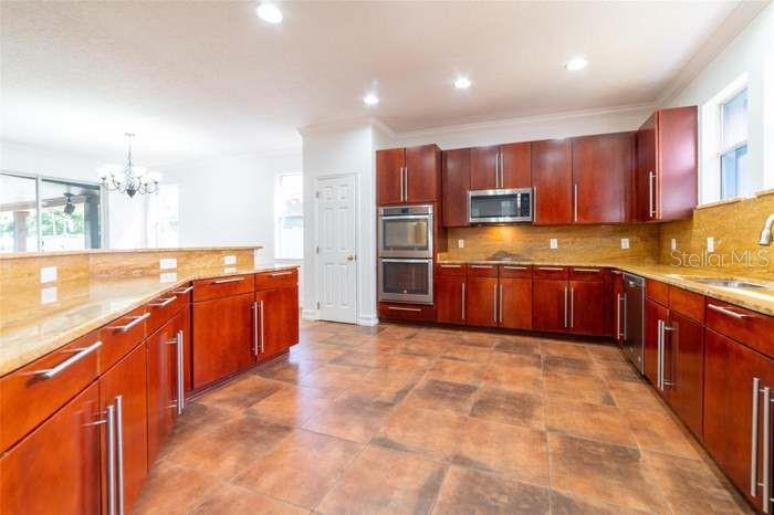Image 6 of 20 For 14443 Golden Rain Tree Boulevard