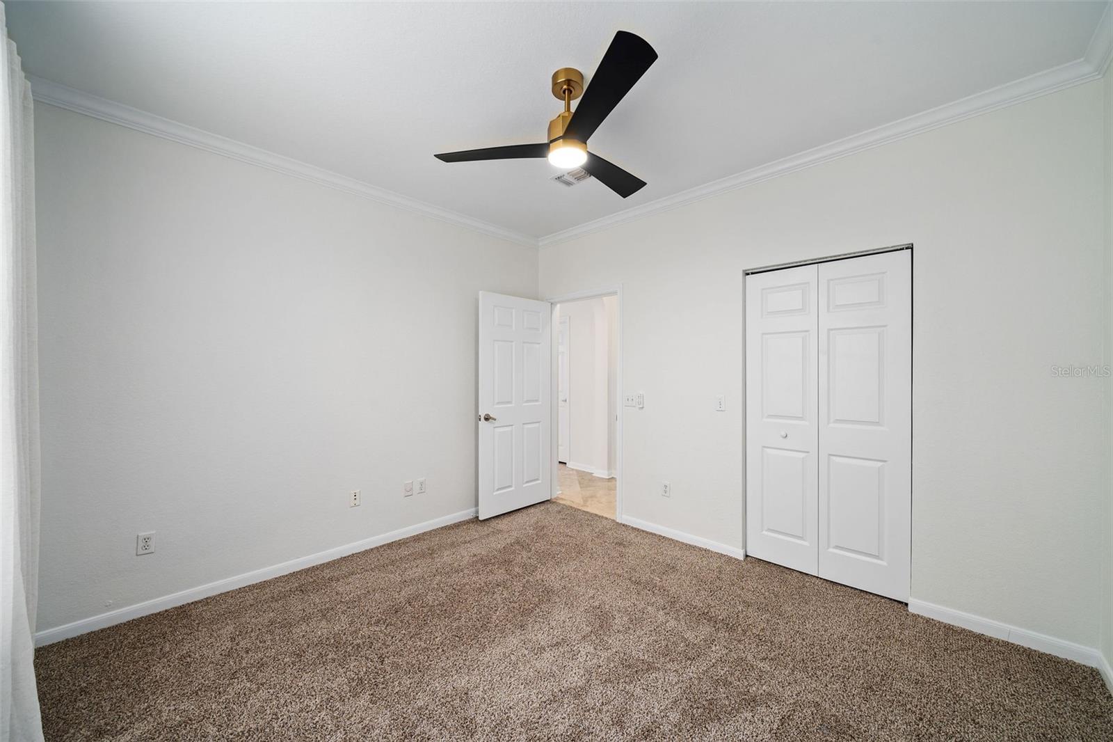 Image 12 of 26 For 860 Orange Avenue 234