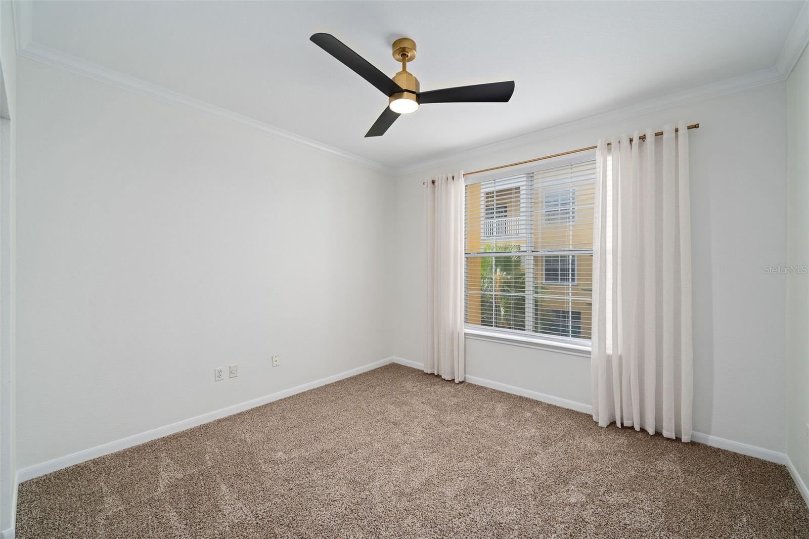 Image 7 of 26 For 860 Orange Avenue 234