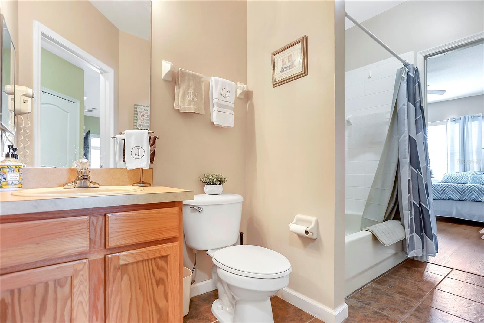 Image 24 of 35 For 4849 Cypress Woods Drive 1310