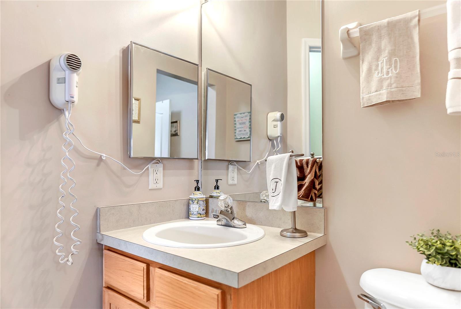 Image 25 of 35 For 4849 Cypress Woods Drive 1310