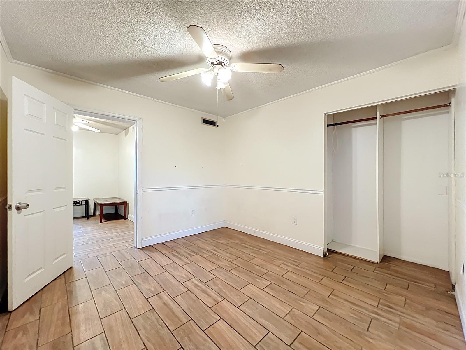 Image 20 of 44 For 6034 Village Circle Ge