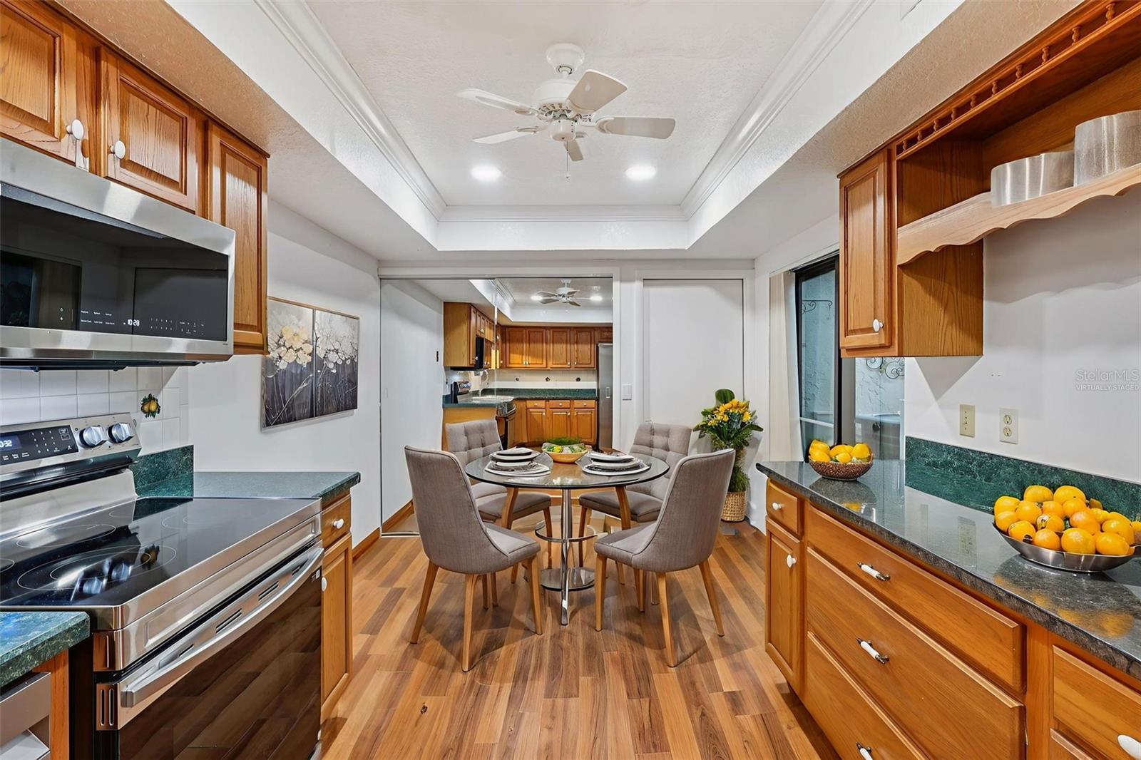 Image 10 of 40 For 1106 Woodbine Street