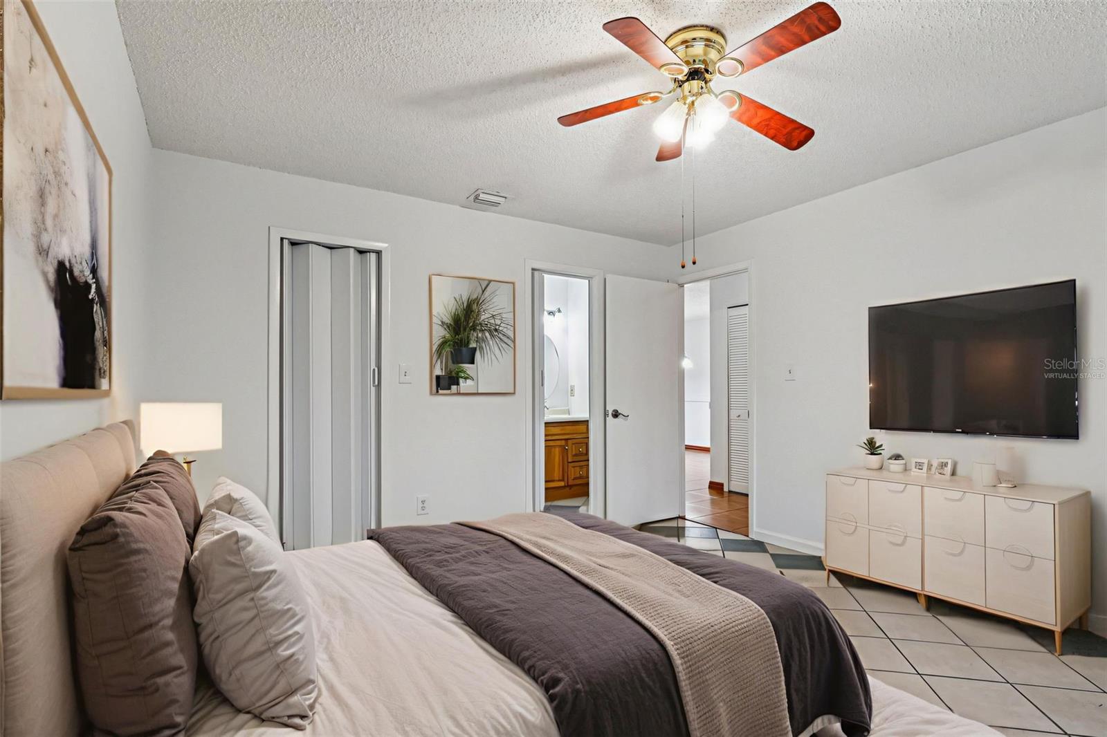 Image 12 of 40 For 1106 Woodbine Street