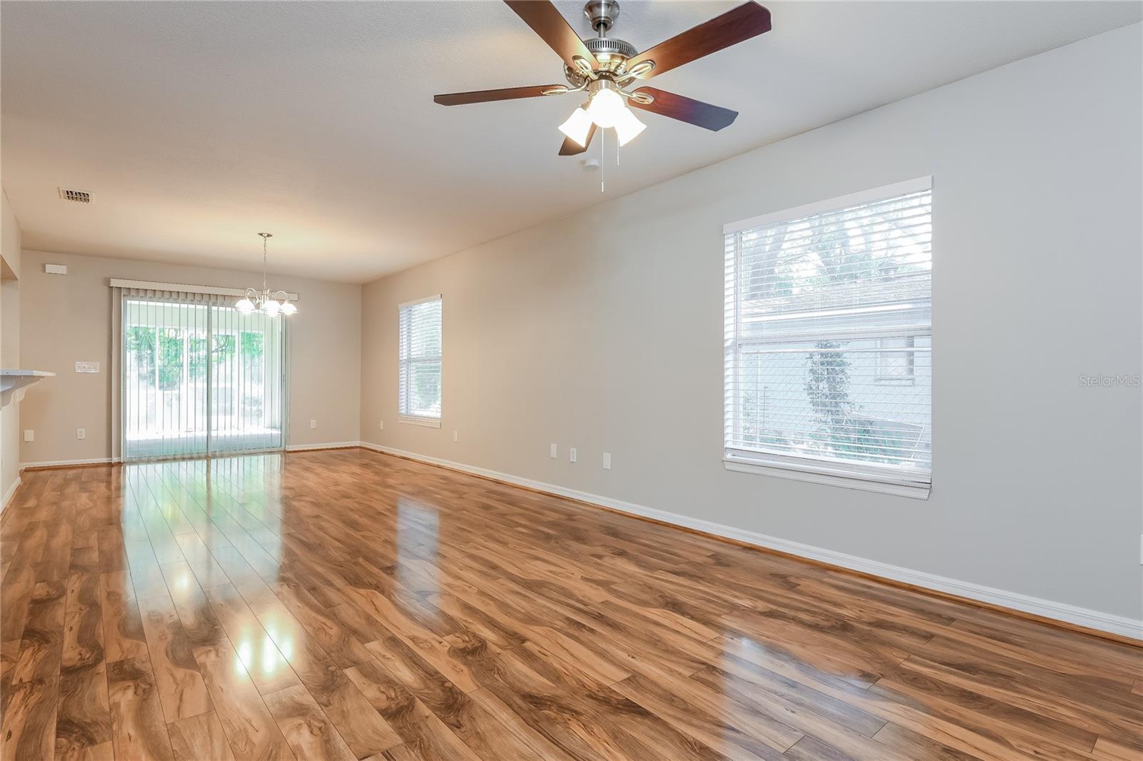 Image 3 of 16 For 2523 Yale Avenue