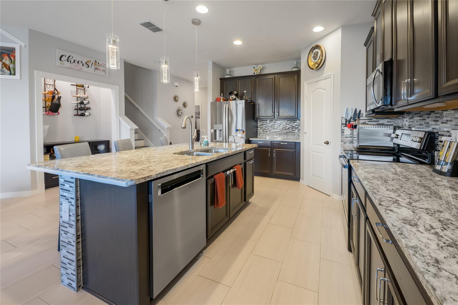 Image 16 of 45 For 1461 Clear Brook Place