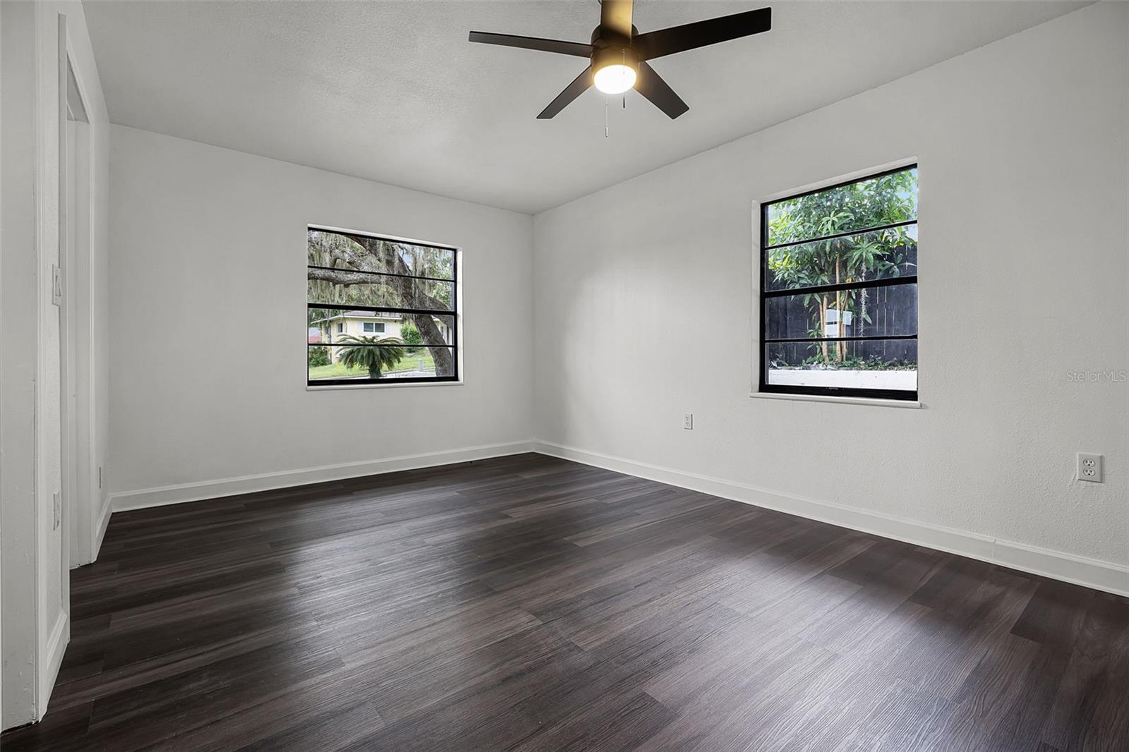 Image 12 of 35 For 1070 Jasmine Street