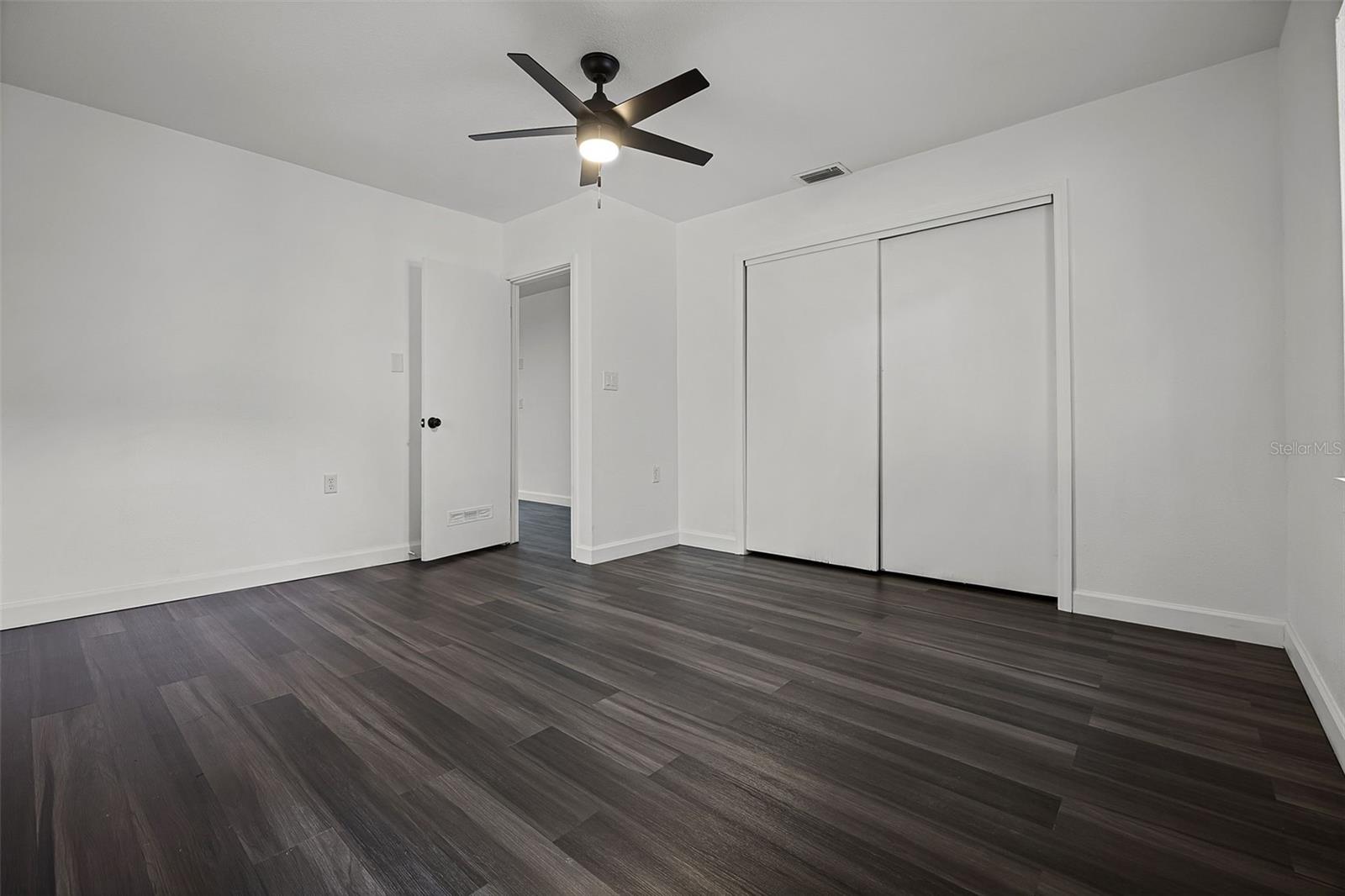 Image 17 of 35 For 1070 Jasmine Street