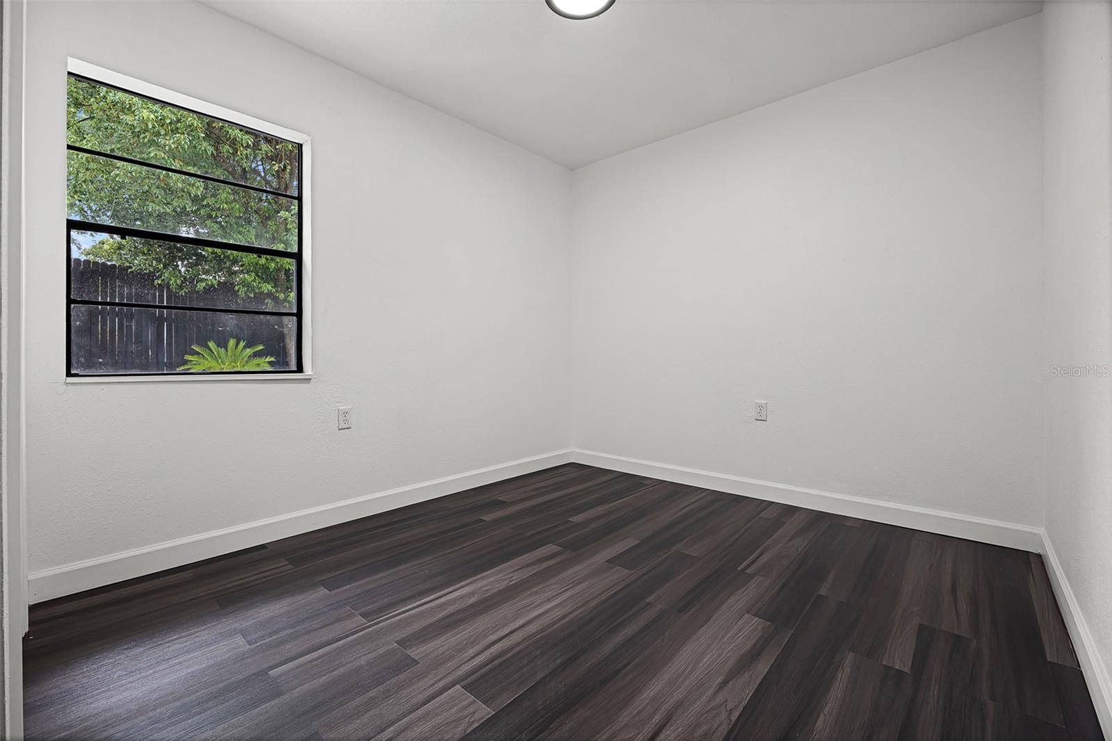 Image 18 of 35 For 1070 Jasmine Street