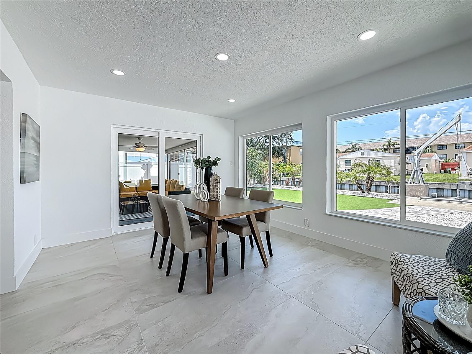 Image 27 of 66 For 572 Baywood Drive N
