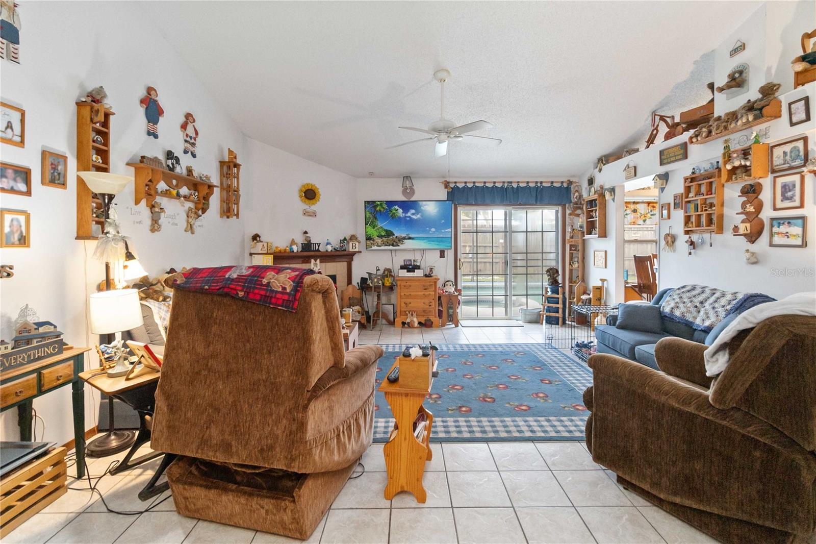 Image 11 of 49 For 7748 Covedale Drive