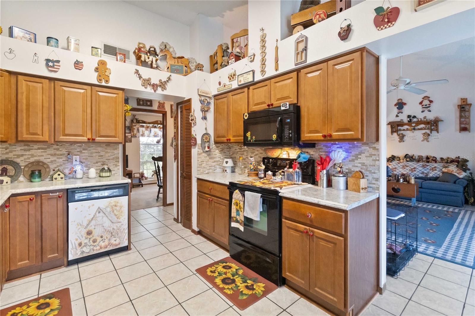 Image 16 of 49 For 7748 Covedale Drive