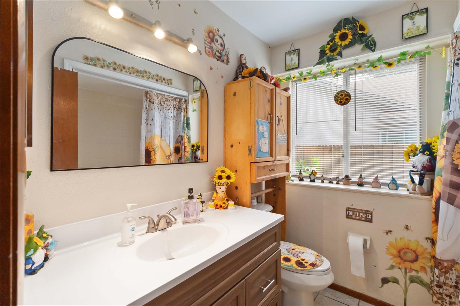 Image 19 of 49 For 7748 Covedale Drive