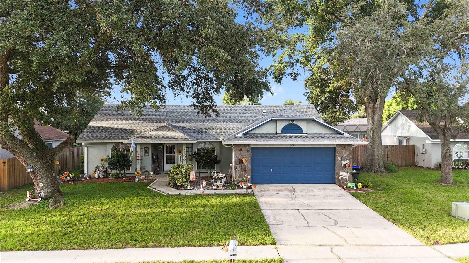 Image 39 of 49 For 7748 Covedale Drive