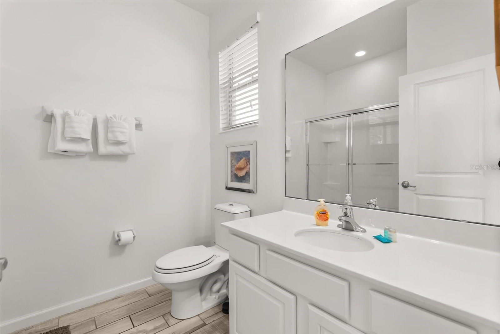 Image 16 of 39 For 2628 Calistoga Avenue