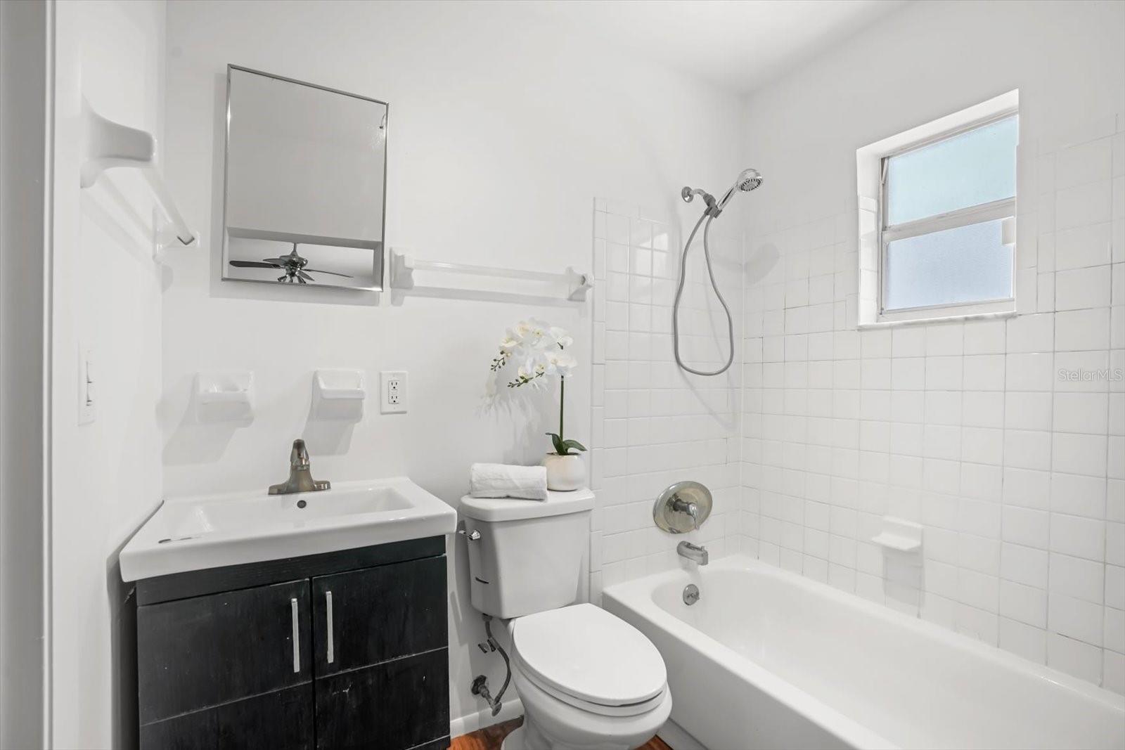 Image 11 of 22 For 720 Webster Avenue