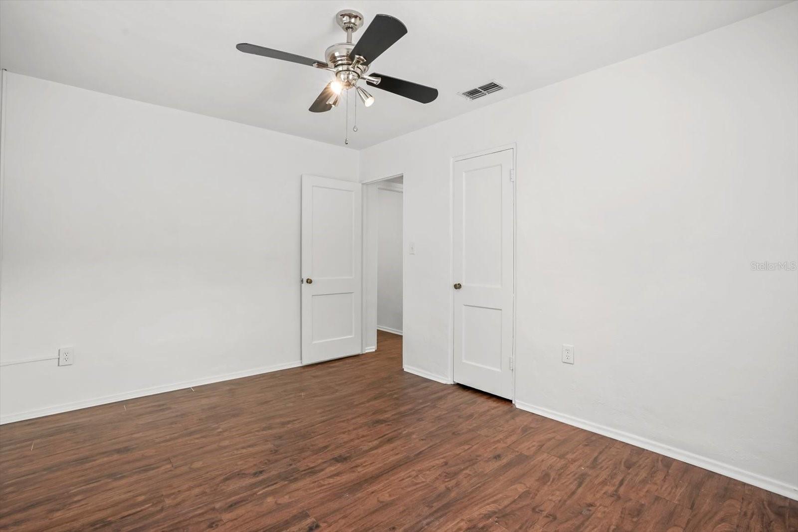 Image 16 of 22 For 720 Webster Avenue