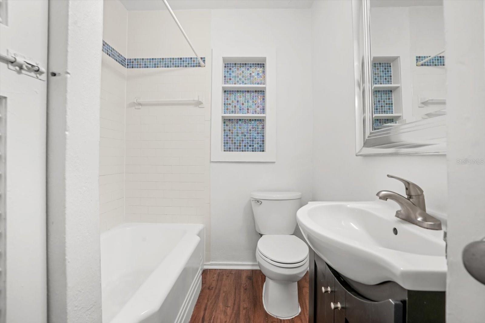 Image 17 of 22 For 720 Webster Avenue