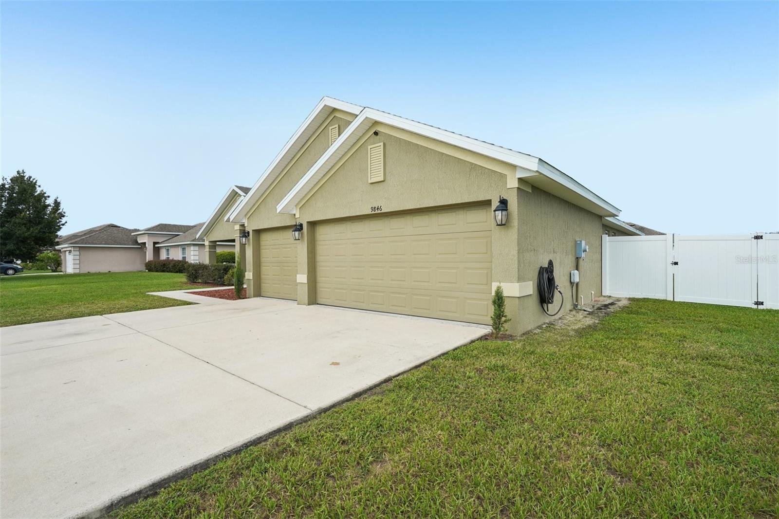 Image 3 of 25 For 9846 55th Avenue Road