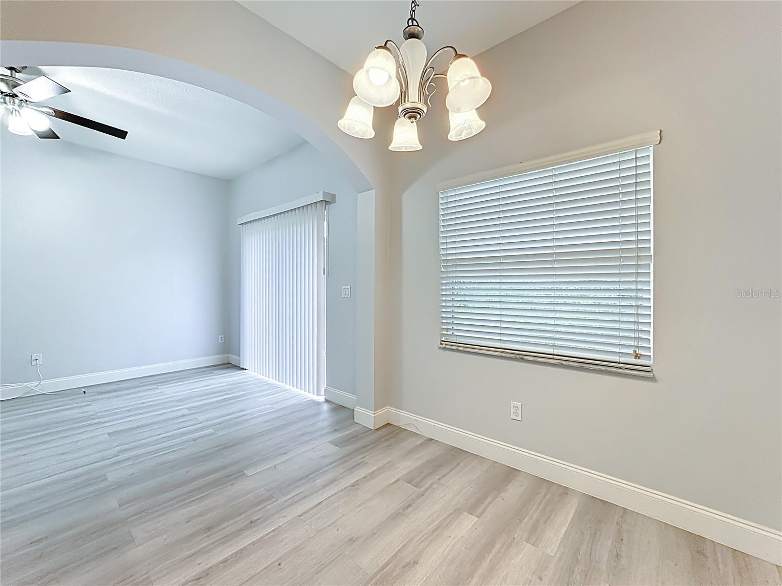 Image 8 of 41 For 11907 Great Commission Way