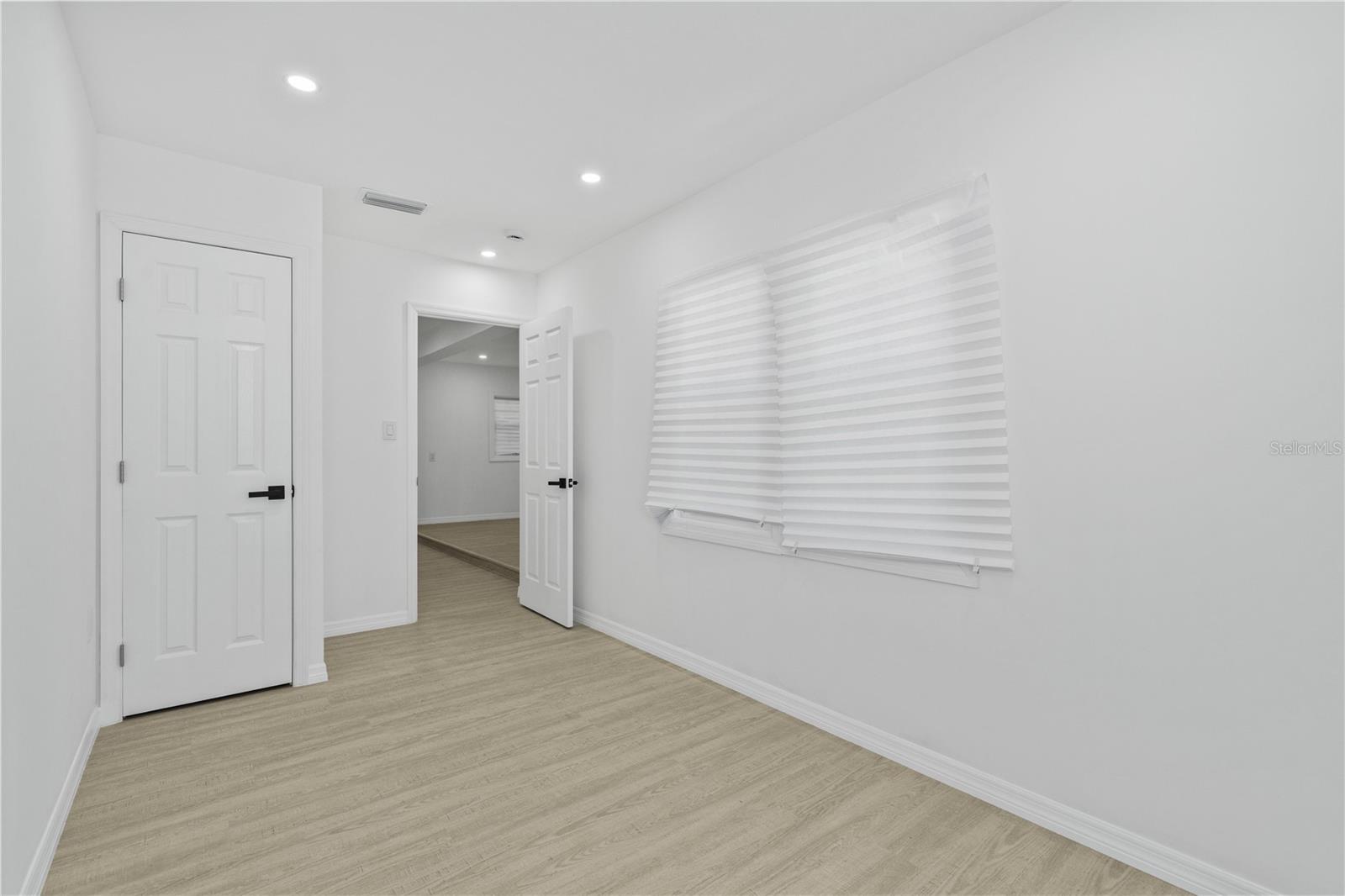 Image 11 of 22 For 1014 24th Street
