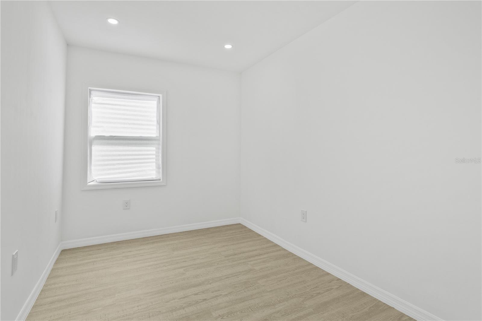 Image 14 of 22 For 1014 24th Street