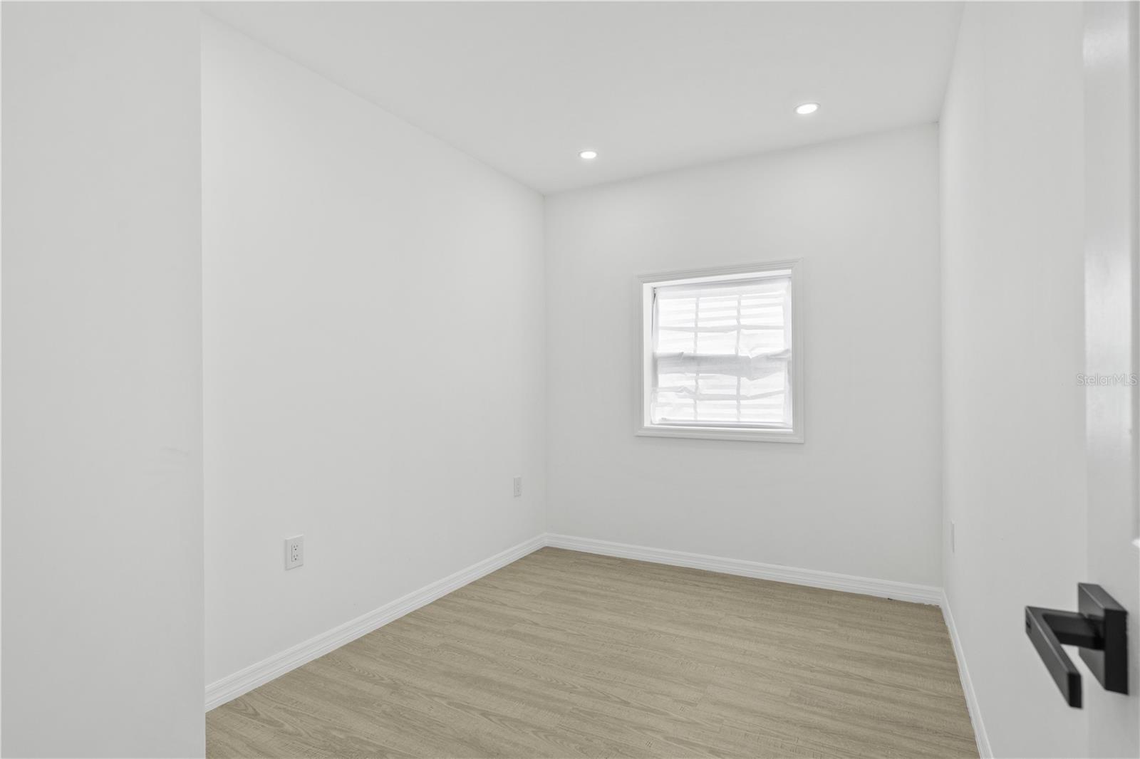 Image 15 of 22 For 1014 24th Street