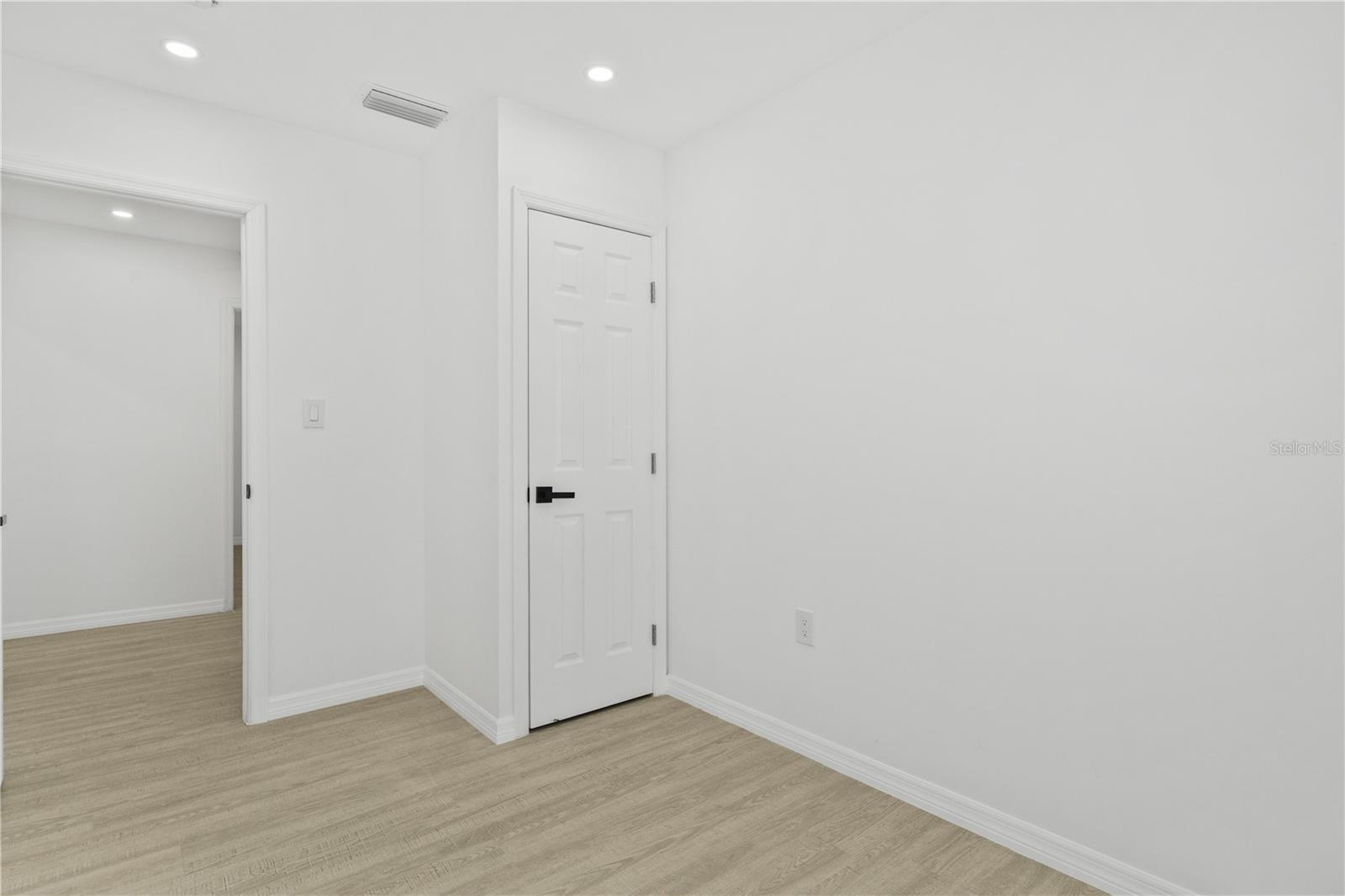 Image 16 of 22 For 1014 24th Street