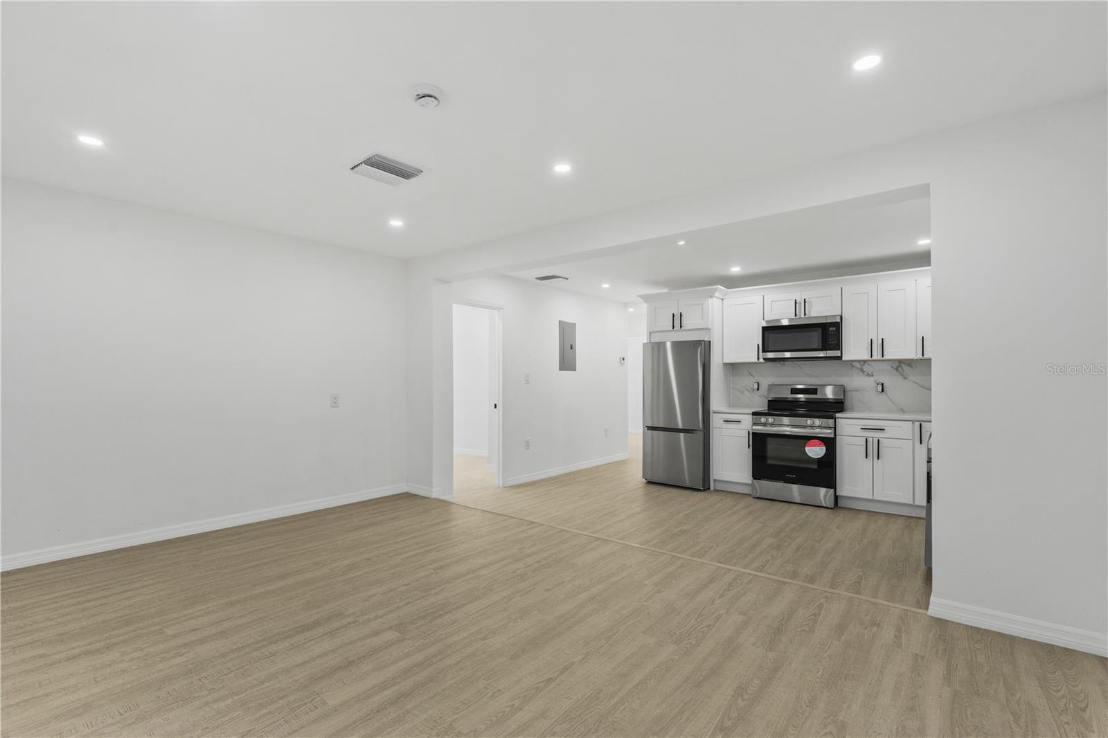 Image 4 of 22 For 1014 24th Street