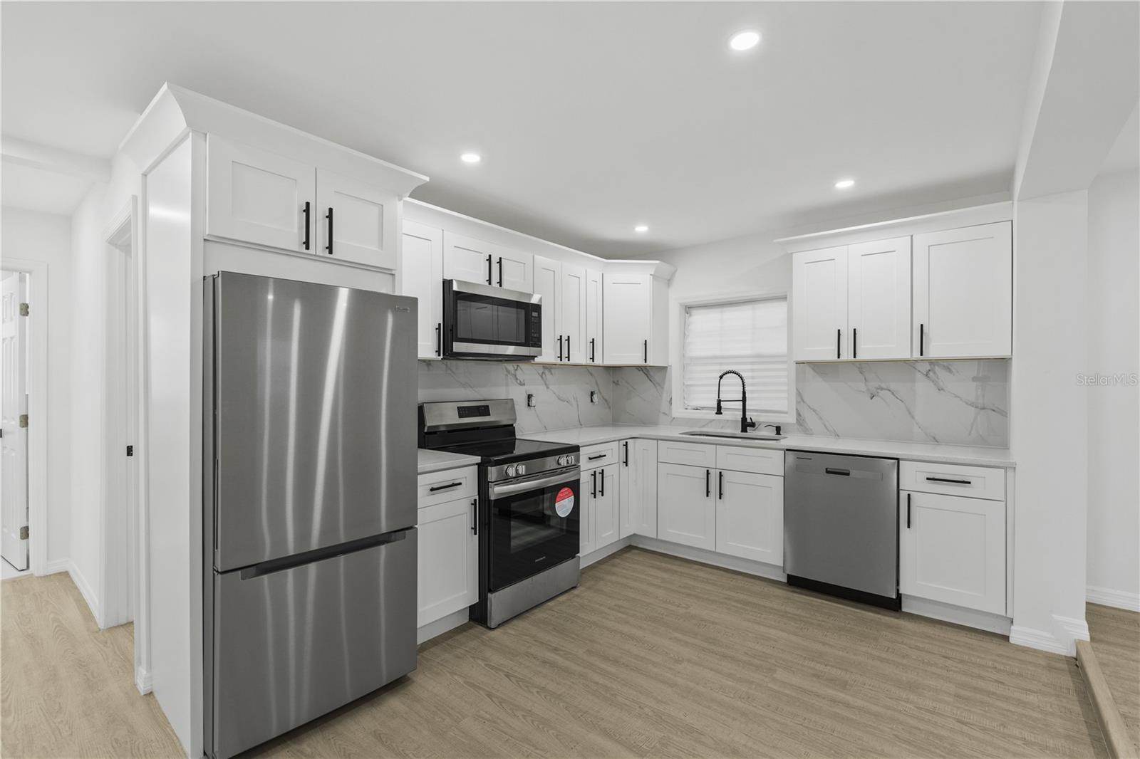 Image 5 of 22 For 1014 24th Street