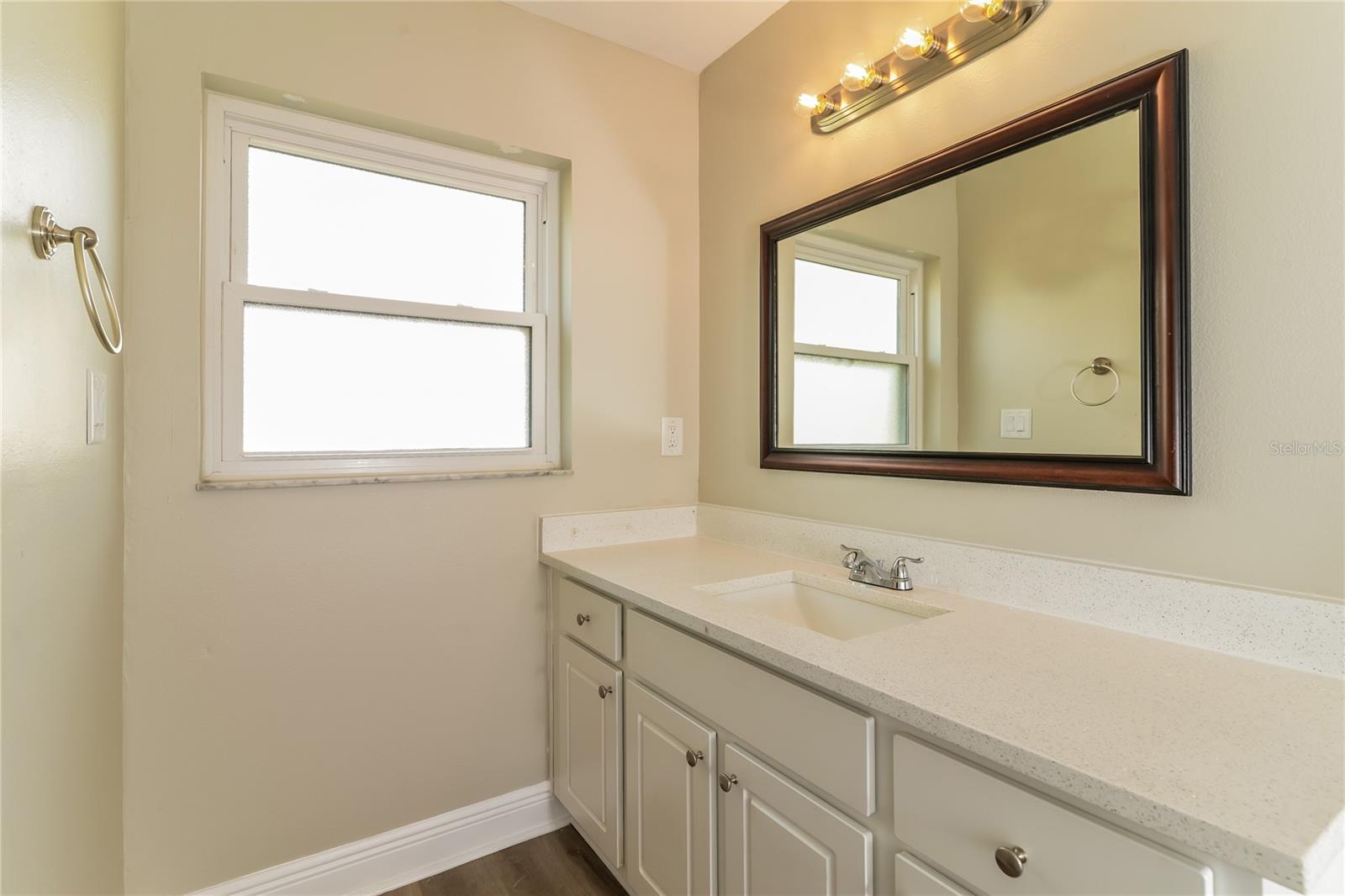 Image 14 of 16 For 13130 Pinyon Drive
