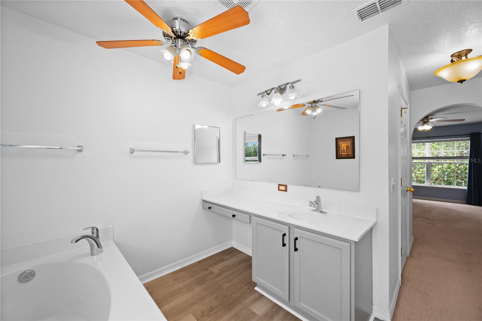 Image 13 of 26 For 31853 Sunpark Circle