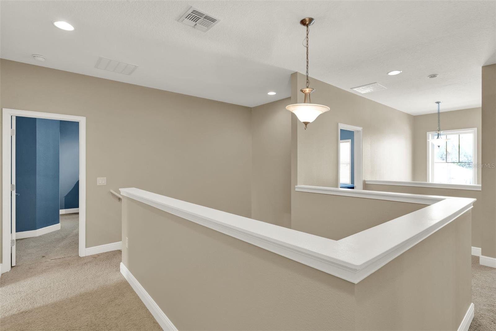 Image 32 of 47 For 15416 Firelight Drive