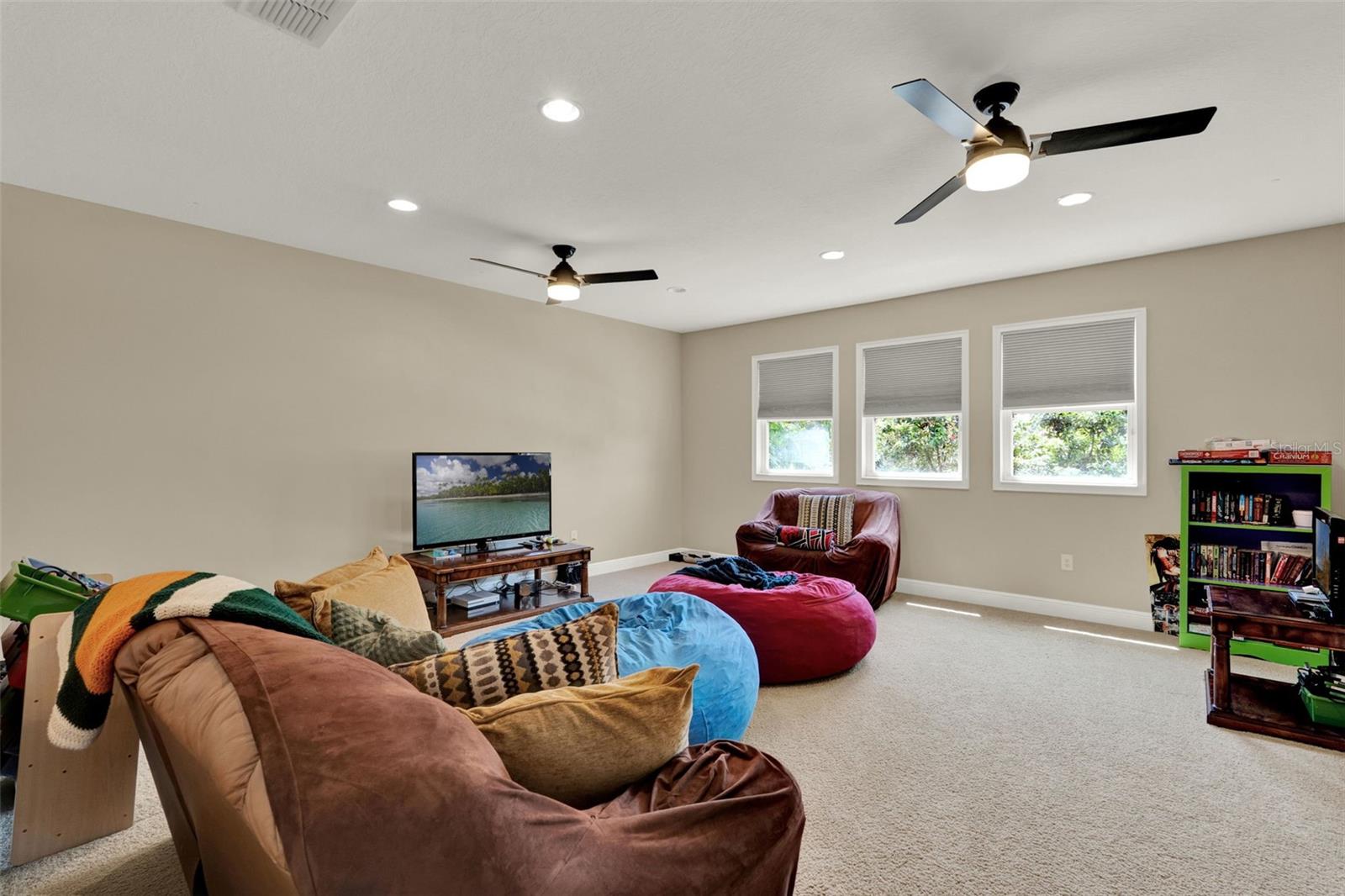 Image 34 of 47 For 15416 Firelight Drive