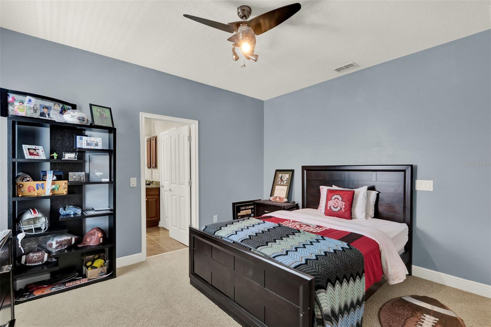 Image 39 of 47 For 15416 Firelight Drive