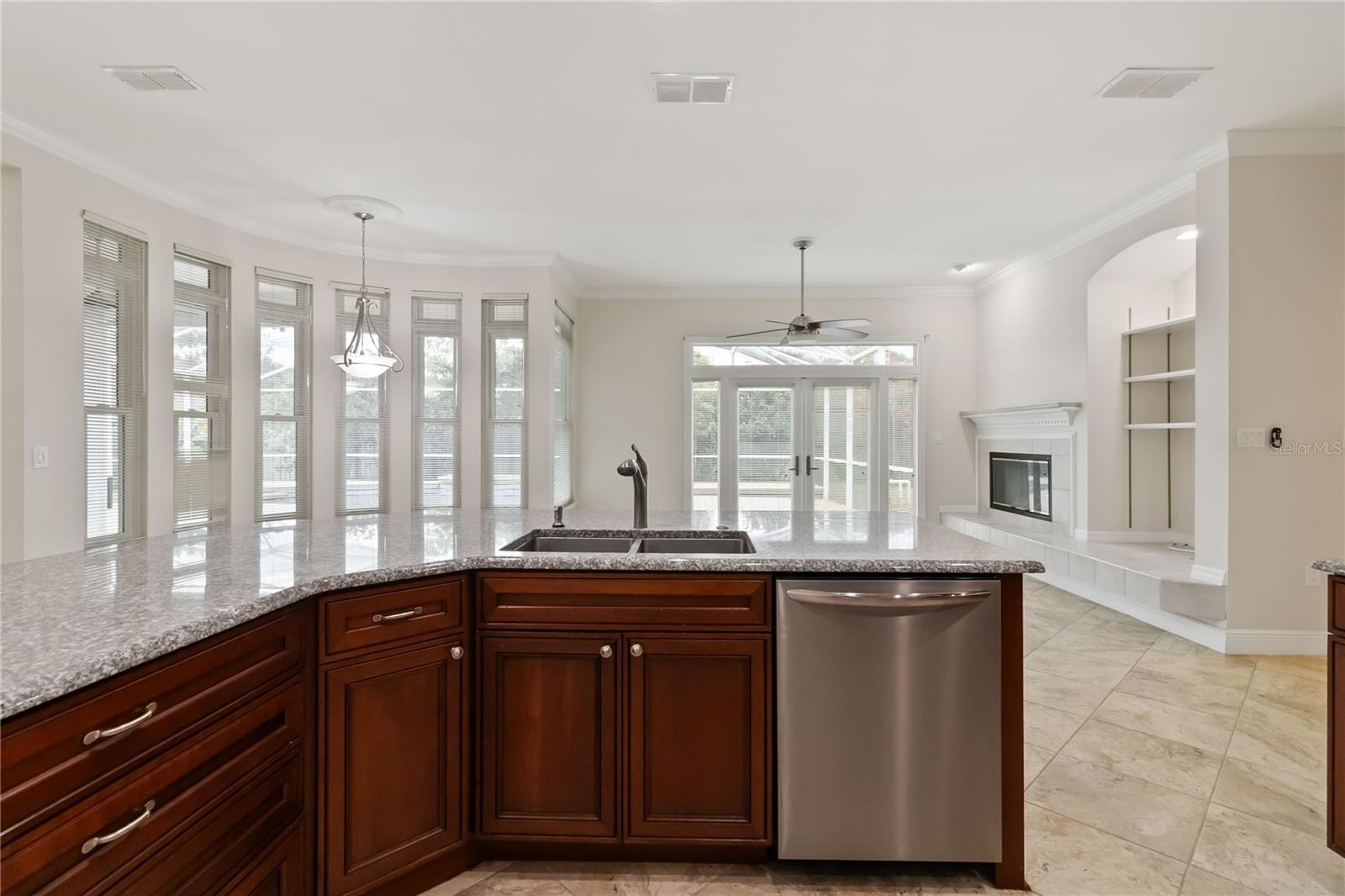 Image 17 of 54 For 14140 Snead Circle