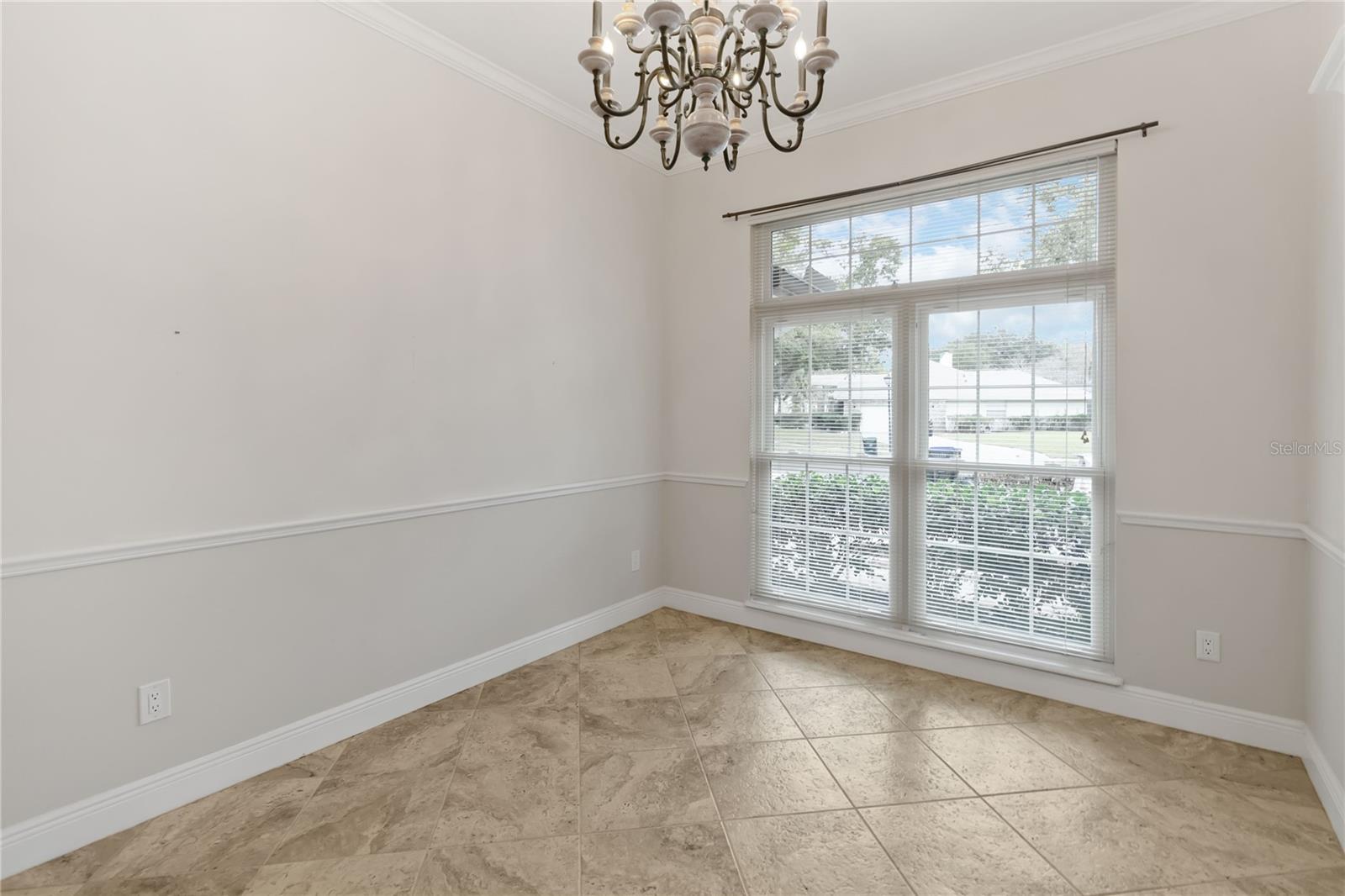 Image 18 of 54 For 14140 Snead Circle