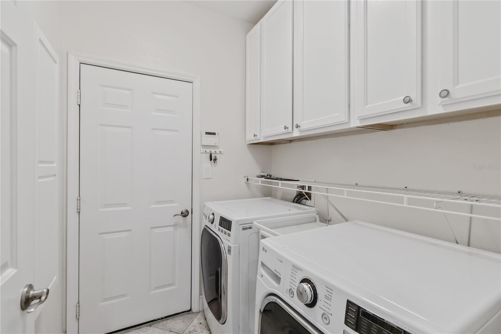 Image 22 of 54 For 14140 Snead Circle