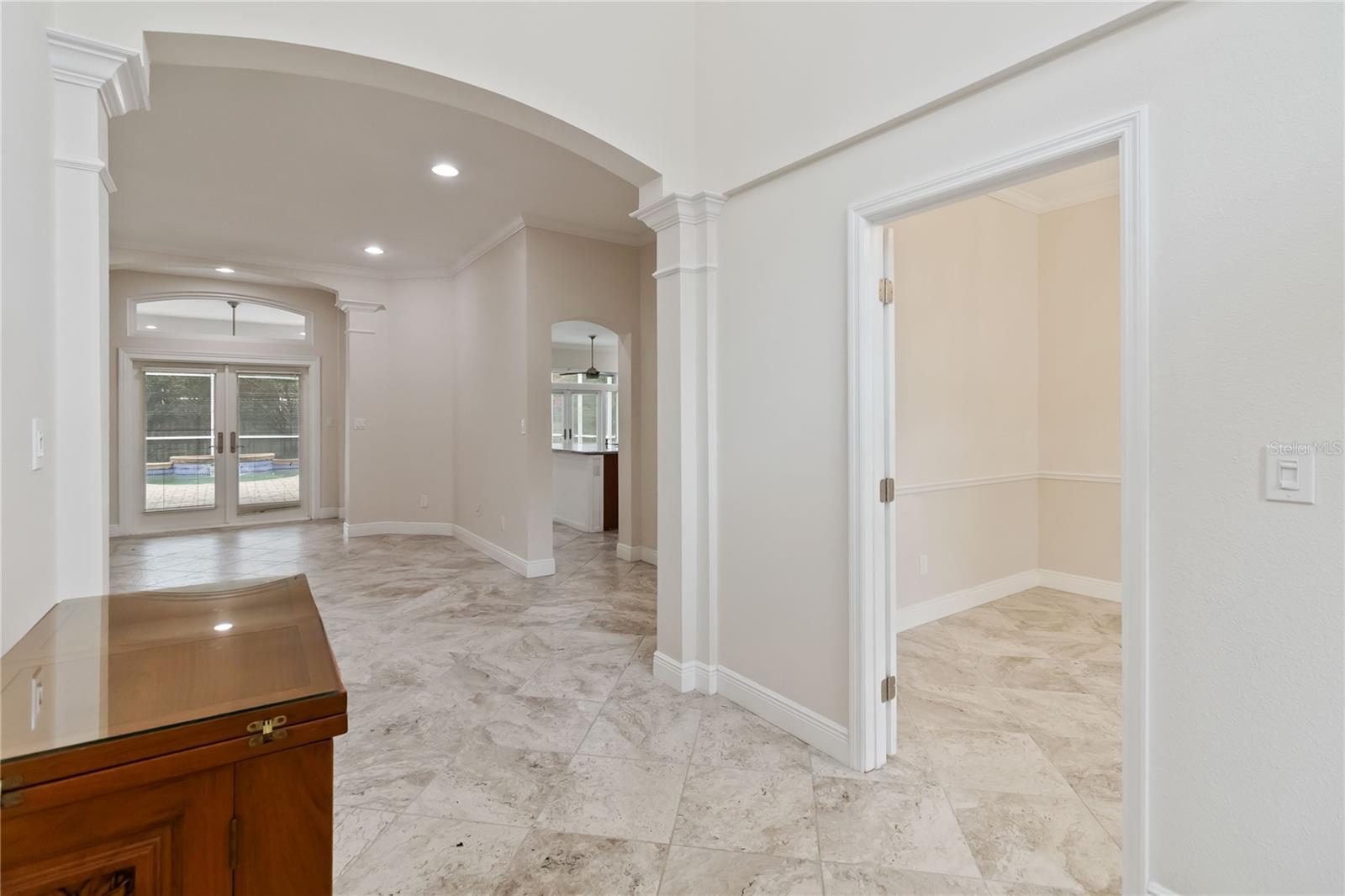 Image 5 of 54 For 14140 Snead Circle