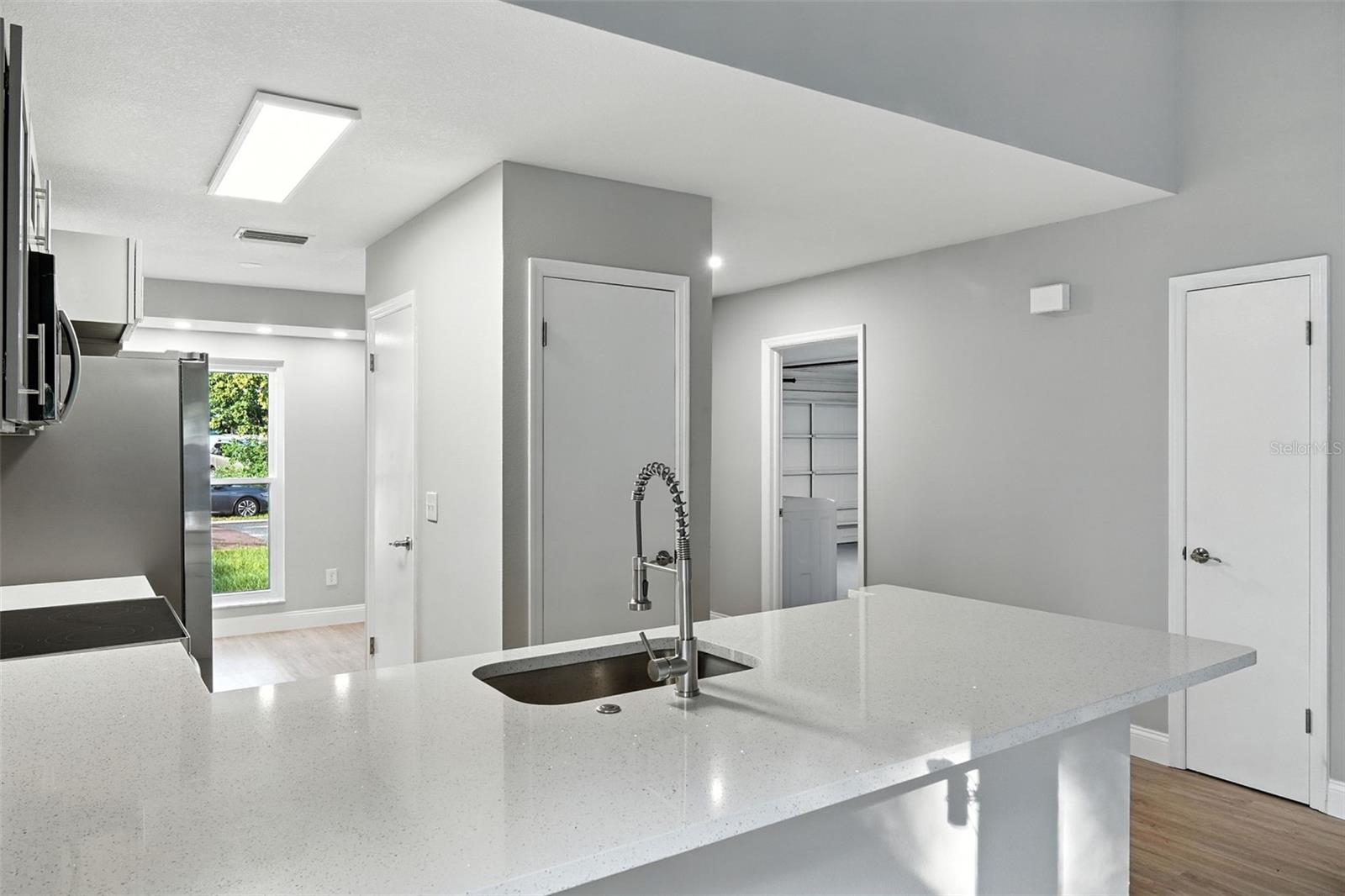 Image 17 of 35 For 427 Chicago Woods Circle