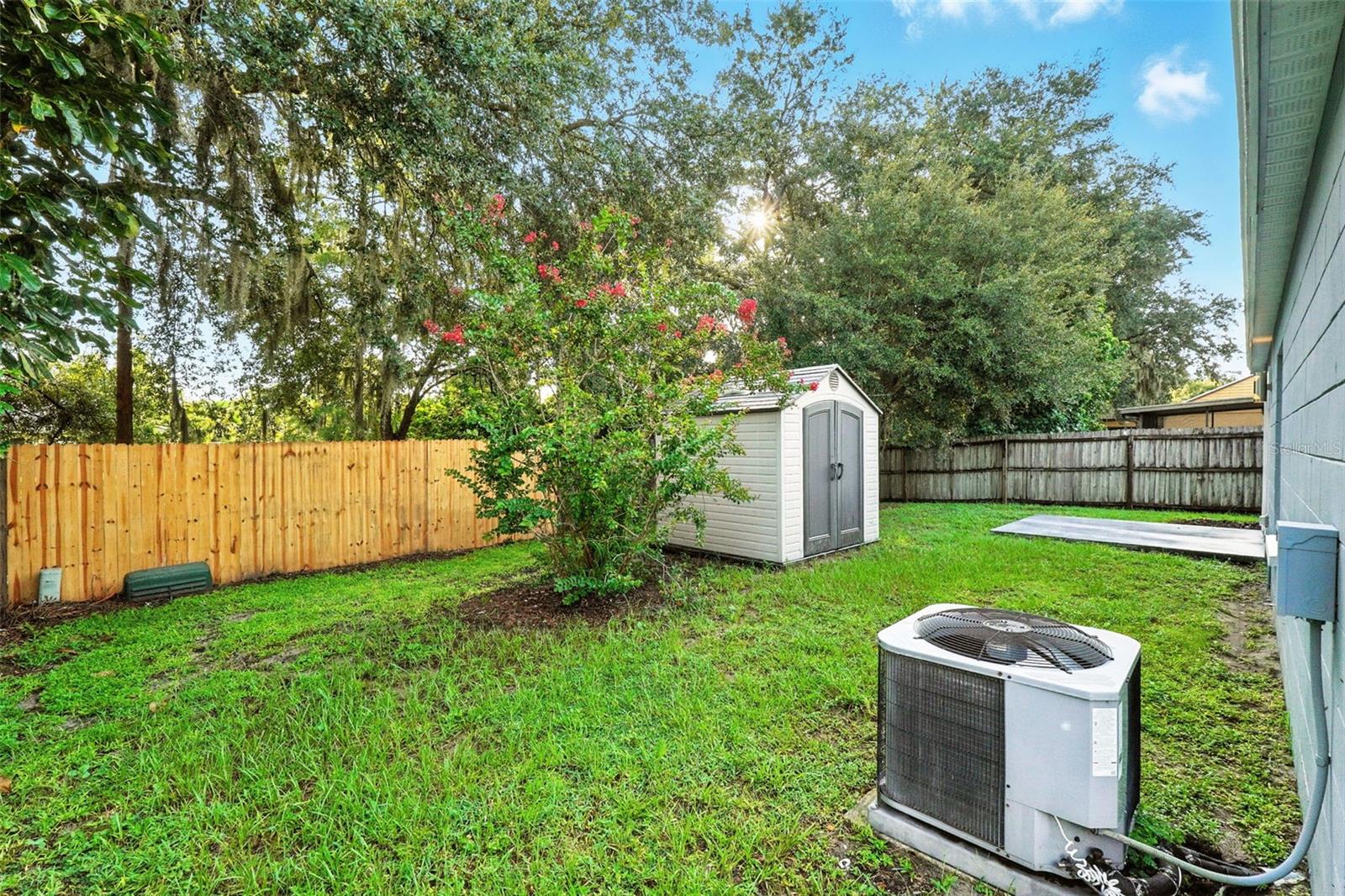 Image 35 of 35 For 427 Chicago Woods Circle