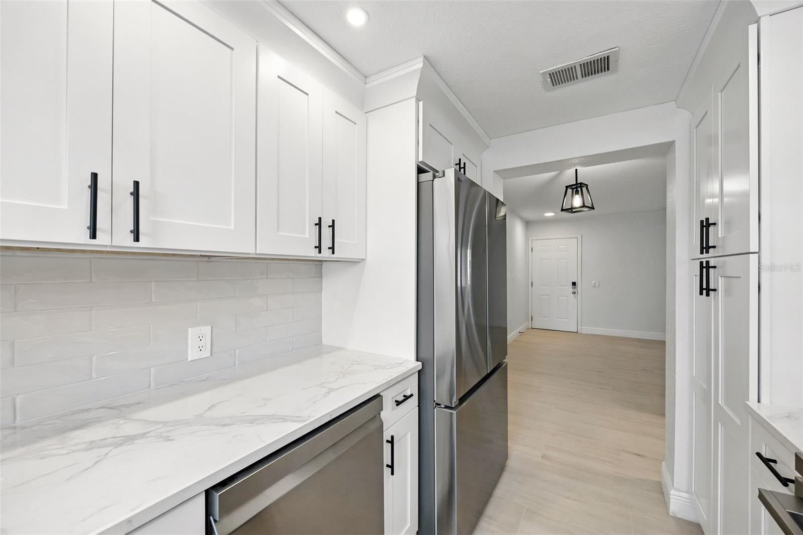 Image 10 of 29 For 3575 Gulf Boulevard 103