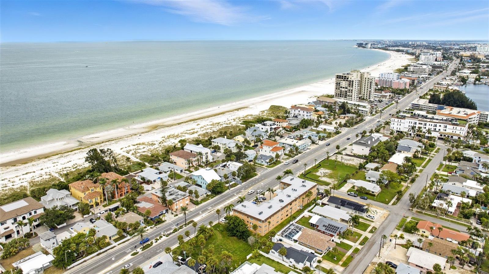 Image 18 of 29 For 3575 Gulf Boulevard 103