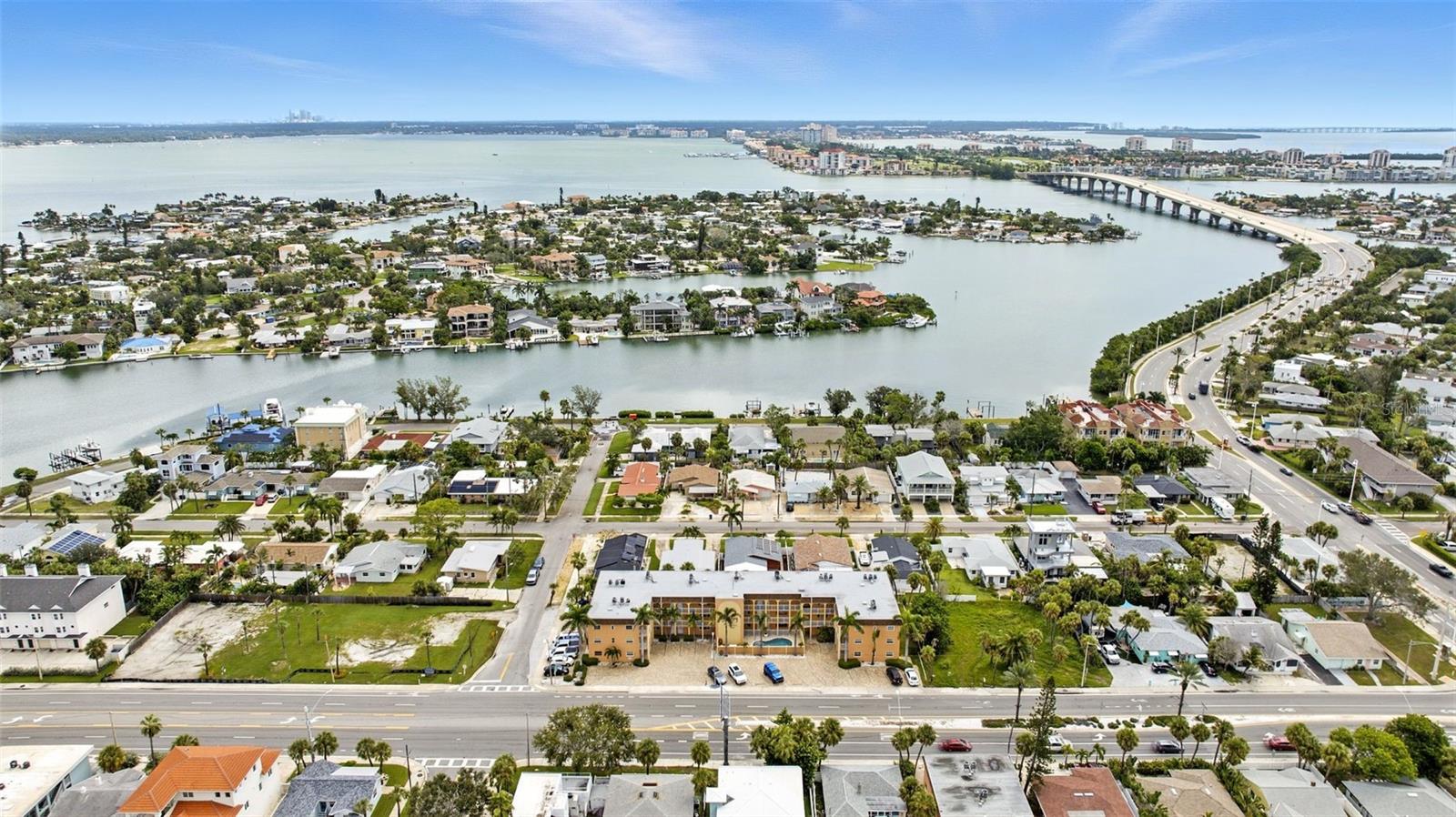 Image 24 of 29 For 3575 Gulf Boulevard 103